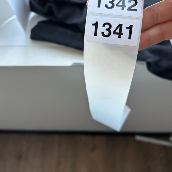 Good American Slim Straight Jeans Womens Size 2 Blue Distressed High Rise NWT - Picture 9 of 9